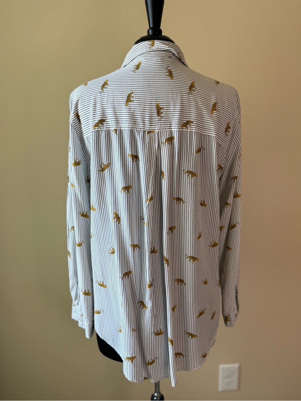 JANE + DELANCEY Striped Button-Down Shirt with Leopards Size XL White Black - Picture 7 of 15